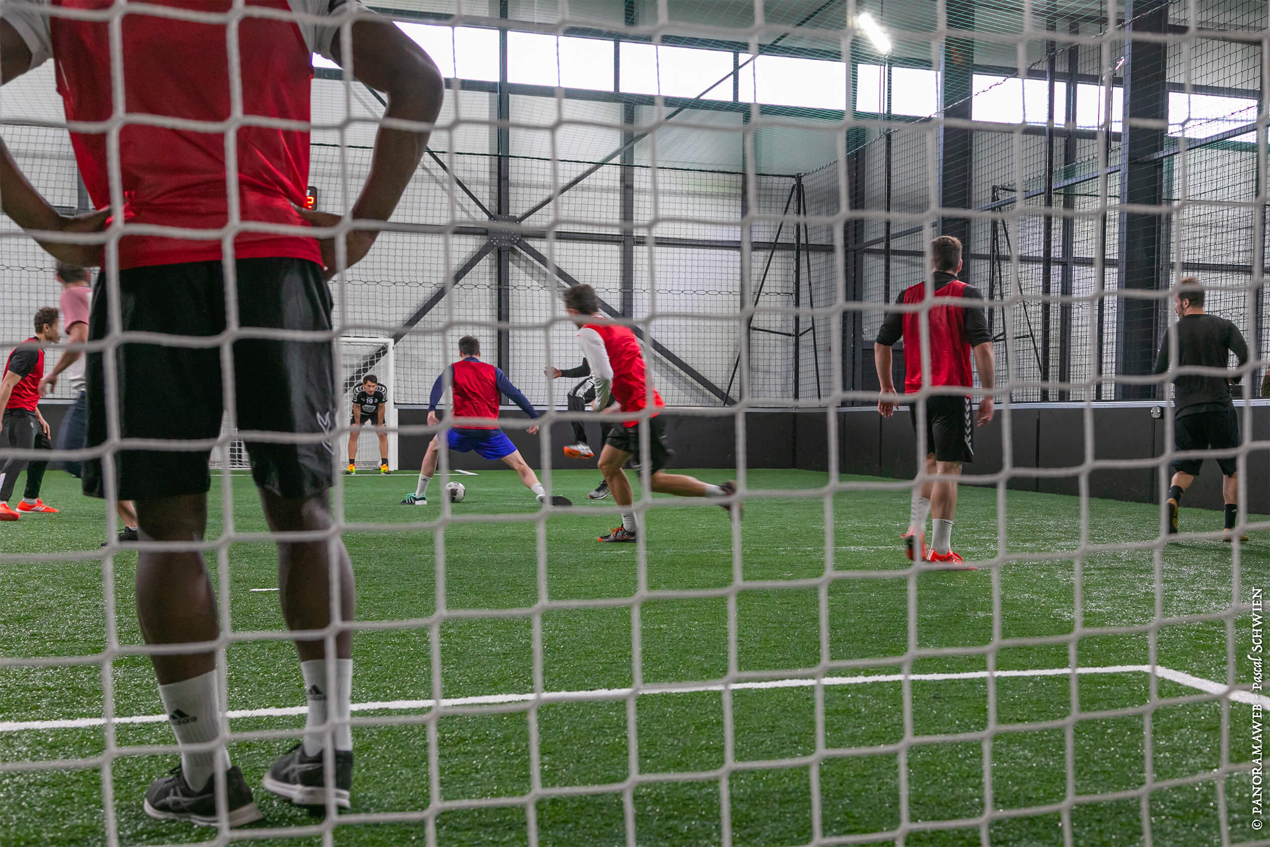 Image match foot indoor team building Étincelle